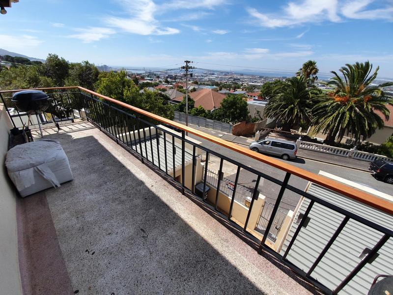 To Let 4 Bedroom Property for Rent in University Estate Western Cape